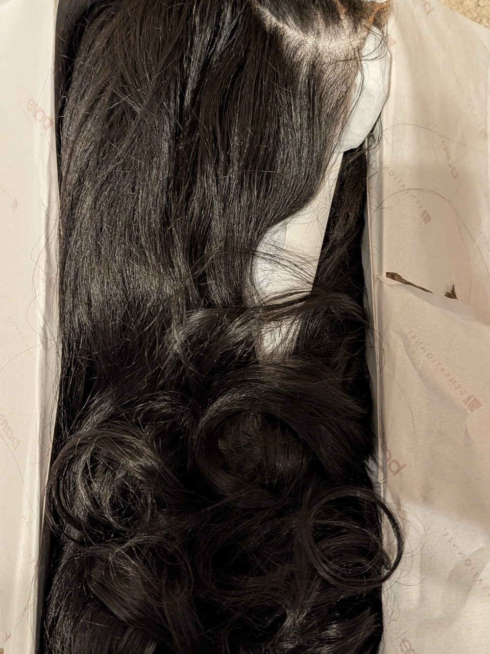 Sensationnel Bare Lace Glueless 13x6 Transparent Luxe Lace Front Wig    Unit 8